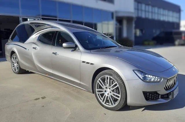 maserati trasporto funebre